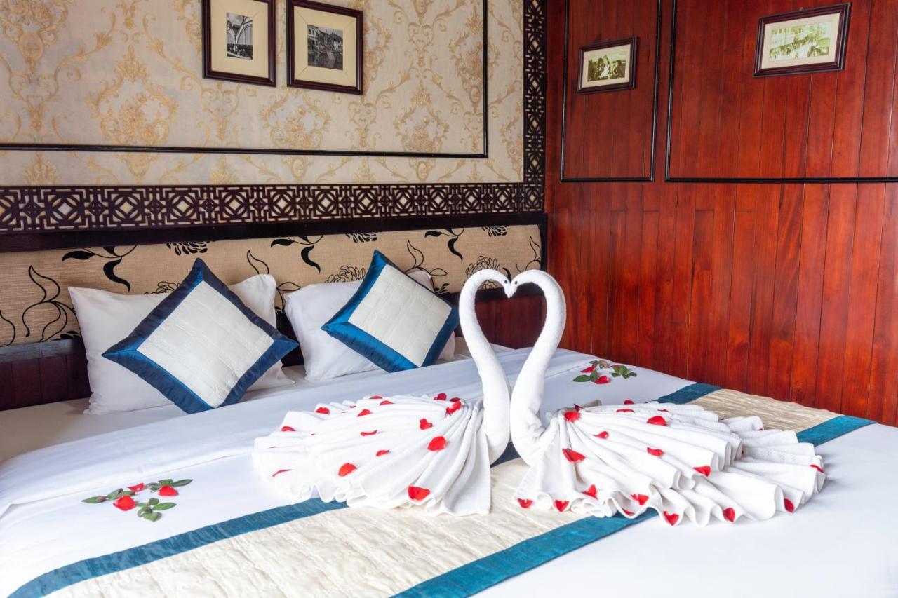 Legend Cruise Hotel Ha Long Bagian luar foto