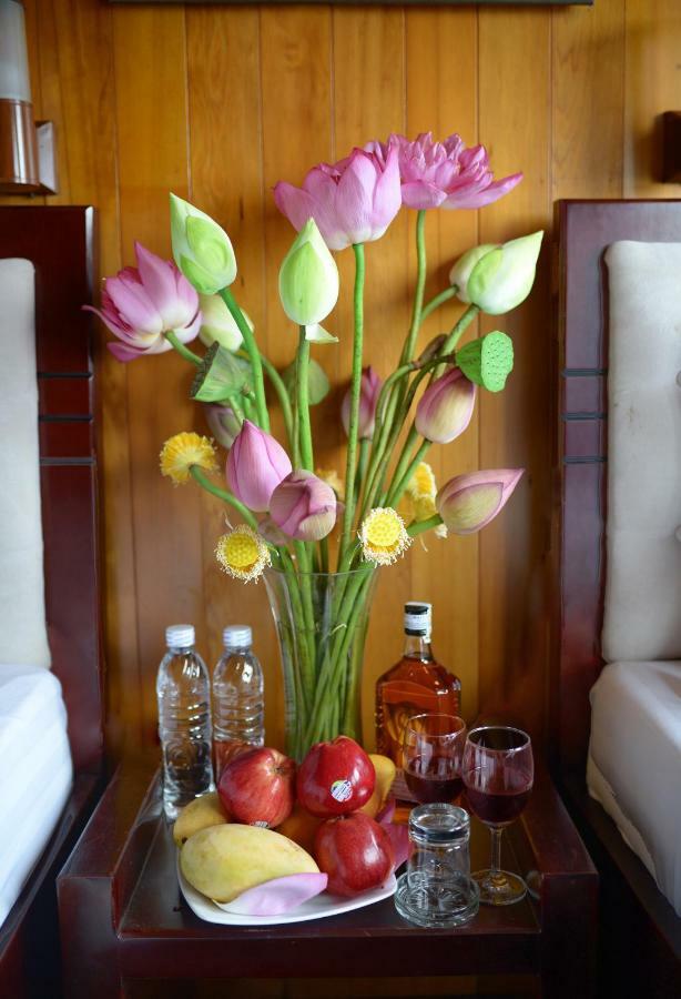Legend Cruise Hotel Ha Long Bagian luar foto